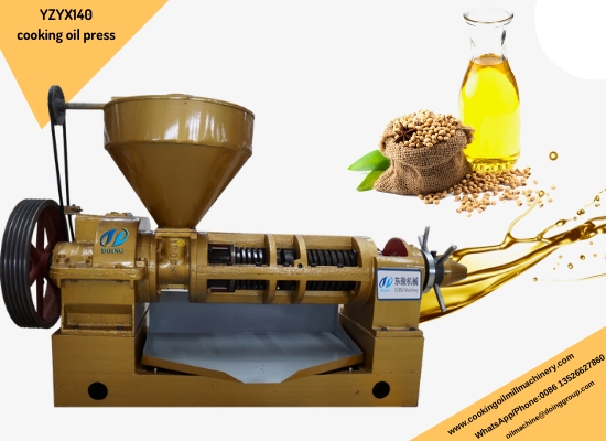 A Kenyan customer signed a contract with Henan Glory Company to purchase edible oil press machine and refinery machine